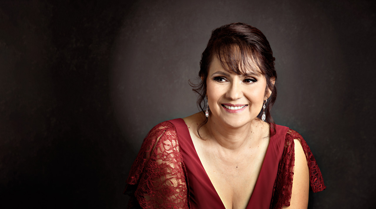 Photograph of a woman over 40 by Isabelle Guillen, Portrait Photographer in Dallas Metroplex