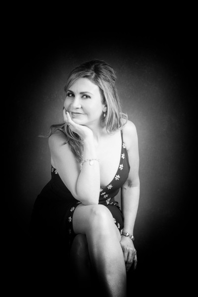 15 photo of a woman created by isabelle guillen portraits