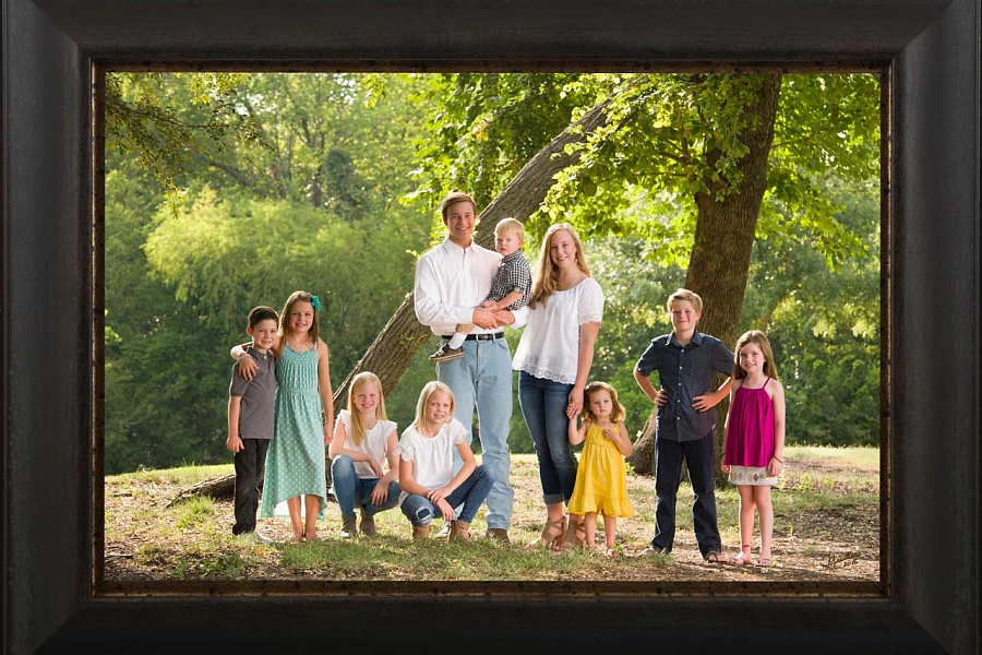 Outdoor family portrait by Isabelle Guillen, Portrait Photographer in Dallas Metroplex